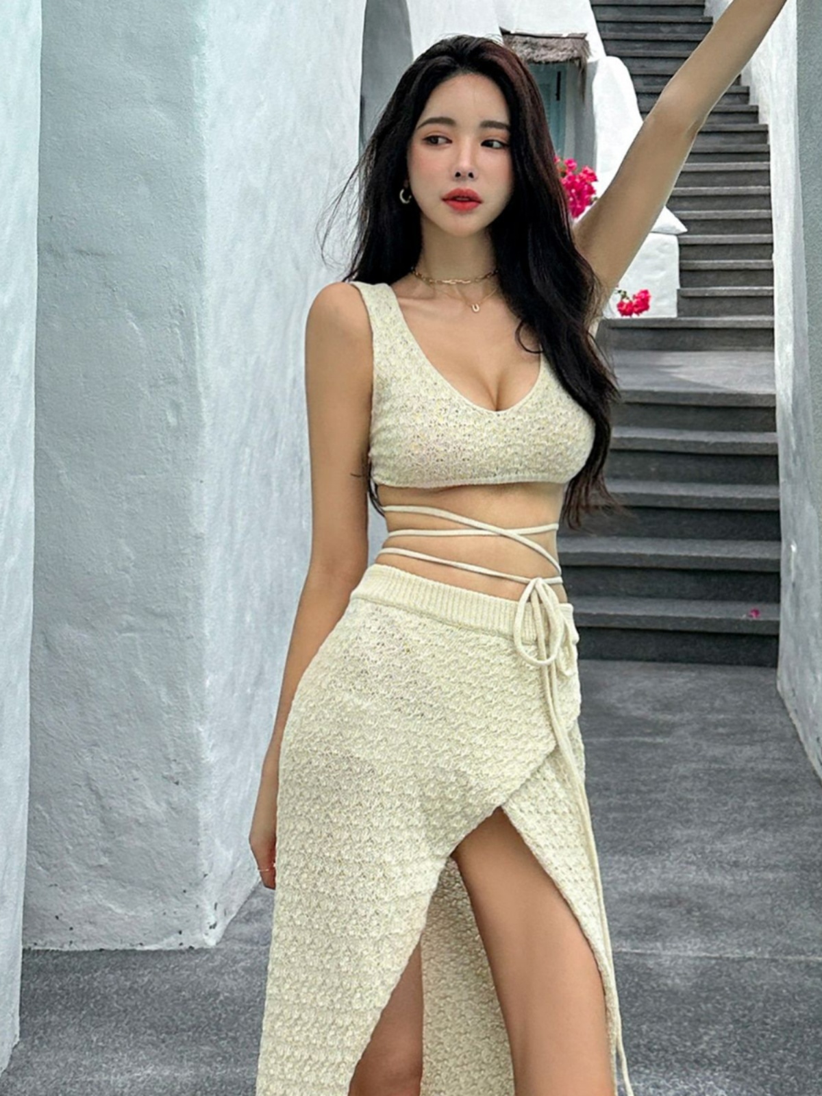 Black Body-Shaping Split Long Skirt Bikini Three-Piece Set for Women - Sexy Small Bust Gathering Swimsuit for Hot Spring and Beach Black Body-Shaping Split Long Skirt Bikini Three-Piece Set for Women - Sexy Small Bust Gathering Swimsuit for Hot Spring and Beach