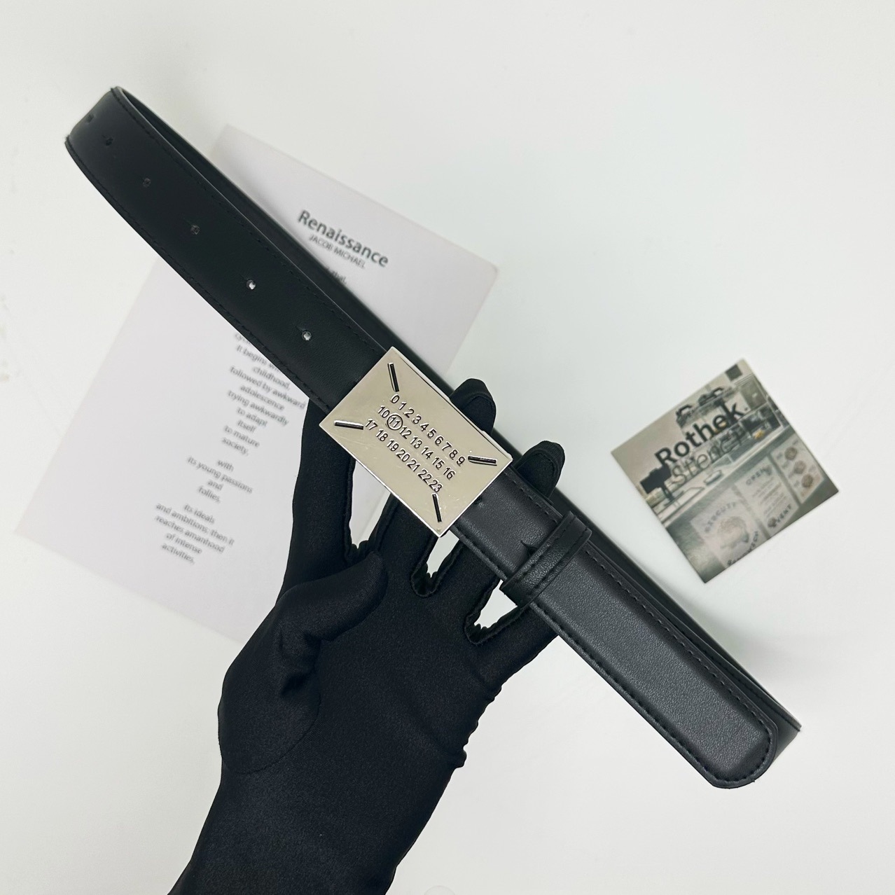 Black Decorative Jeans Belt with Flat Buckle - Simple Versatile Korean Style for Trendy Fashion