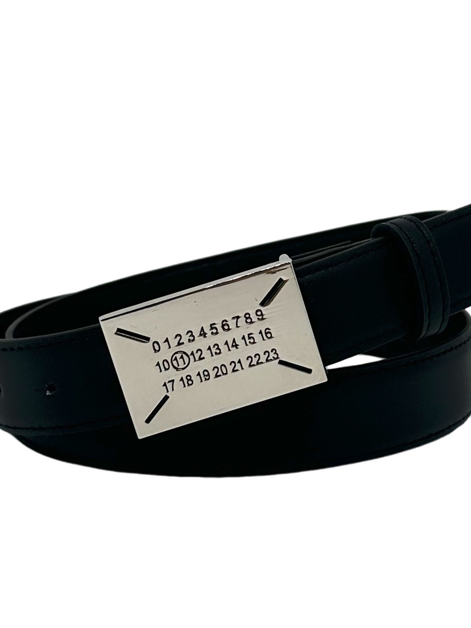 Black Decorative Jeans Belt with Flat Buckle - Simple Versatile Korean Style for Trendy Fashion