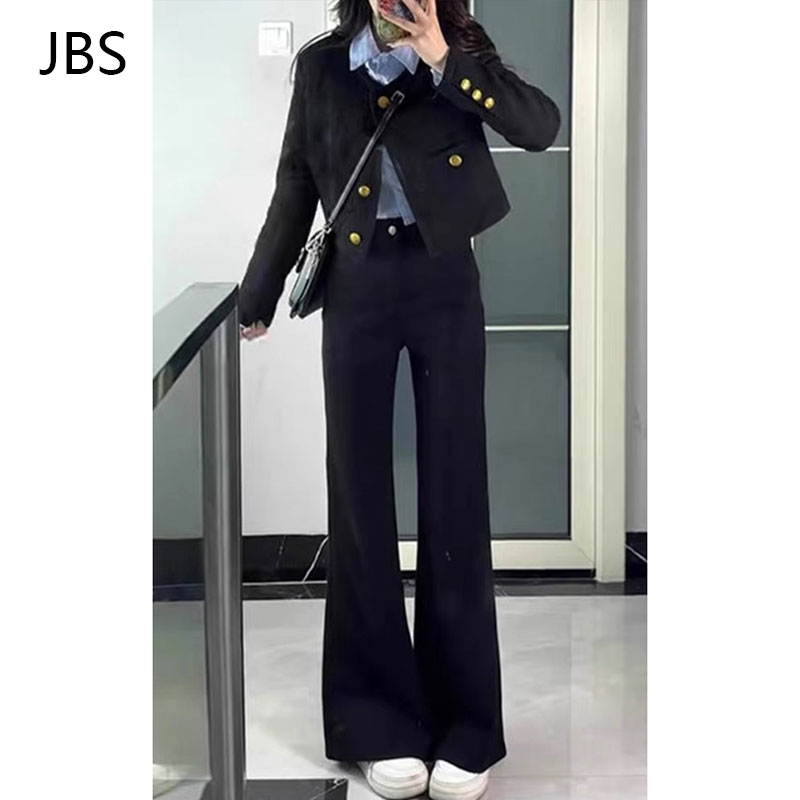Black Flared Jeans for Women, Low-Waisted Fleece-Lined, Stretchy Loose Fit, Slimming Floor-Length Pants - 2025 Autumn Winter Style Black Flared Jeans for Women, Low-Waisted Fleece-Lined, Stretchy Loose Fit, Slimming Floor-Length Pants - 2025 Autumn Winter Style