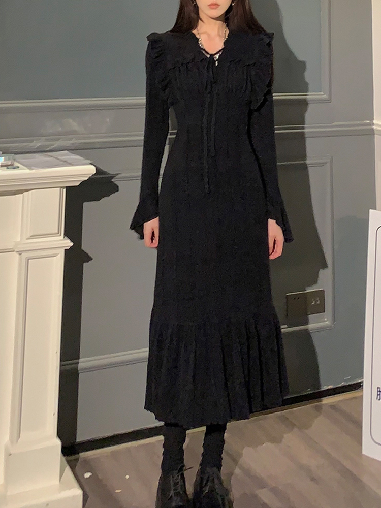Black Lace-Trimmed Long Sleeve Dress for Women, Waist-Cinching, Elegant Tie-Up Knitted Skirt, 2025 Spring Fashion Trend Black Lace-Trimmed Long Sleeve Dress for Women, Waist-Cinching, Elegant Tie-Up Knitted Skirt, 2025 Spring Fashion Trend