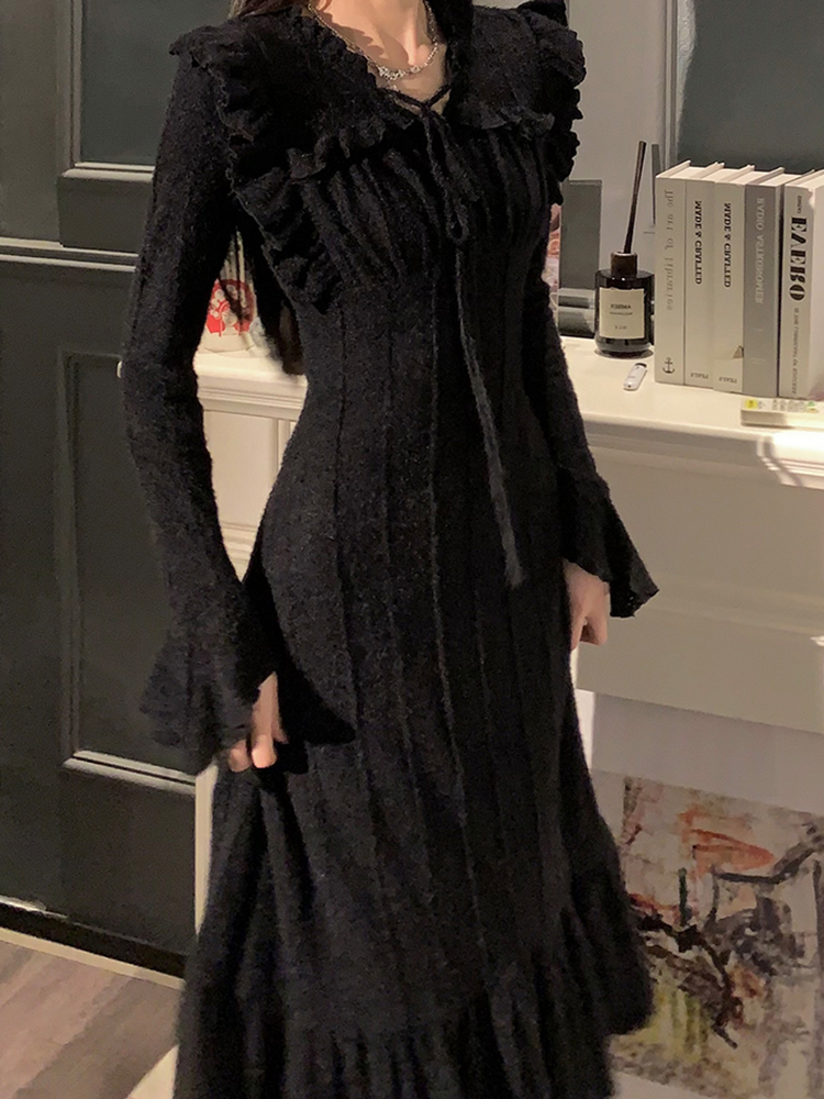 Black Lace-Trimmed Long Sleeve Dress for Women, Waist-Cinching, Elegant Tie-Up Knitted Skirt, 2025 Spring Fashion Trend Black Lace-Trimmed Long Sleeve Dress for Women, Waist-Cinching, Elegant Tie-Up Knitted Skirt, 2025 Spring Fashion Trend