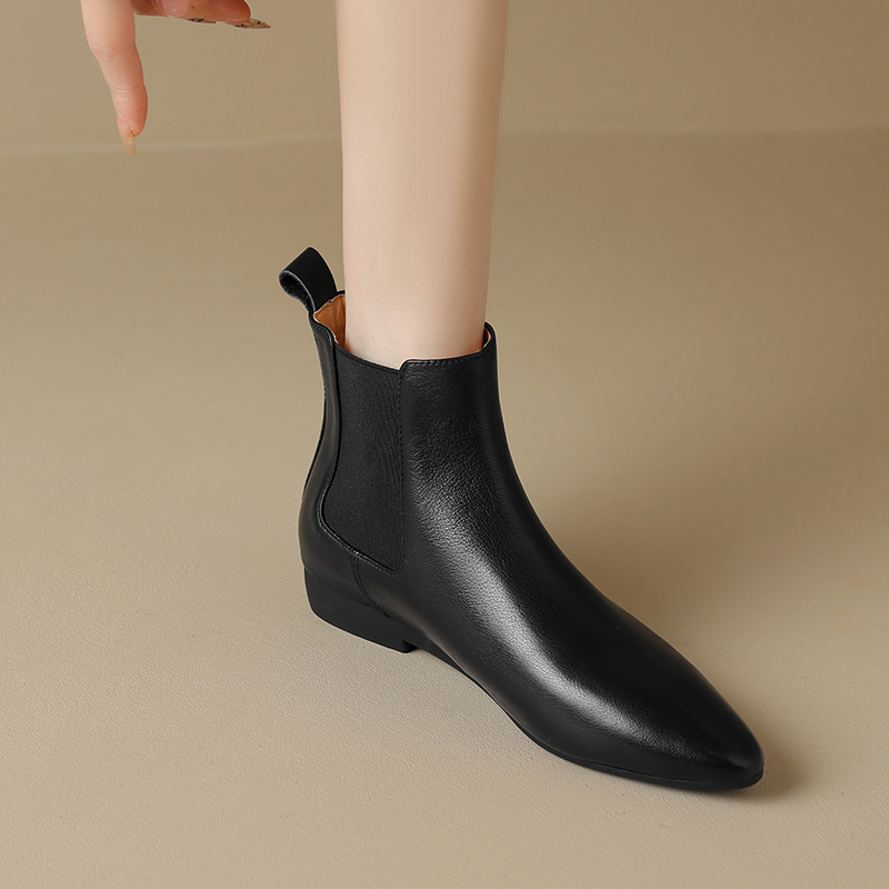 Black Low-Heeled Pointed Toe Chelsea Boots for Women, Genuine Leather Martin Boots, 2025 Trendy Large Size 41-43