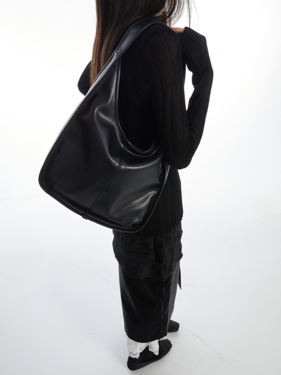 Black Swan Minimalist Soft Leather Tote Bag - Wide Shoulder Strap, Stylish Single Shoulder Design, Chic Everyday Accessory