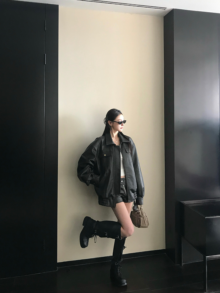 Black Vinyl Retro Motorcycle Jacket Set - Women's High-End Short Leather Jacket in Black and Brown, Y2K Style Black Vinyl Retro Motorcycle Jacket Set - Women's High-End Short Leather Jacket in Black and Brown, Y2K Style