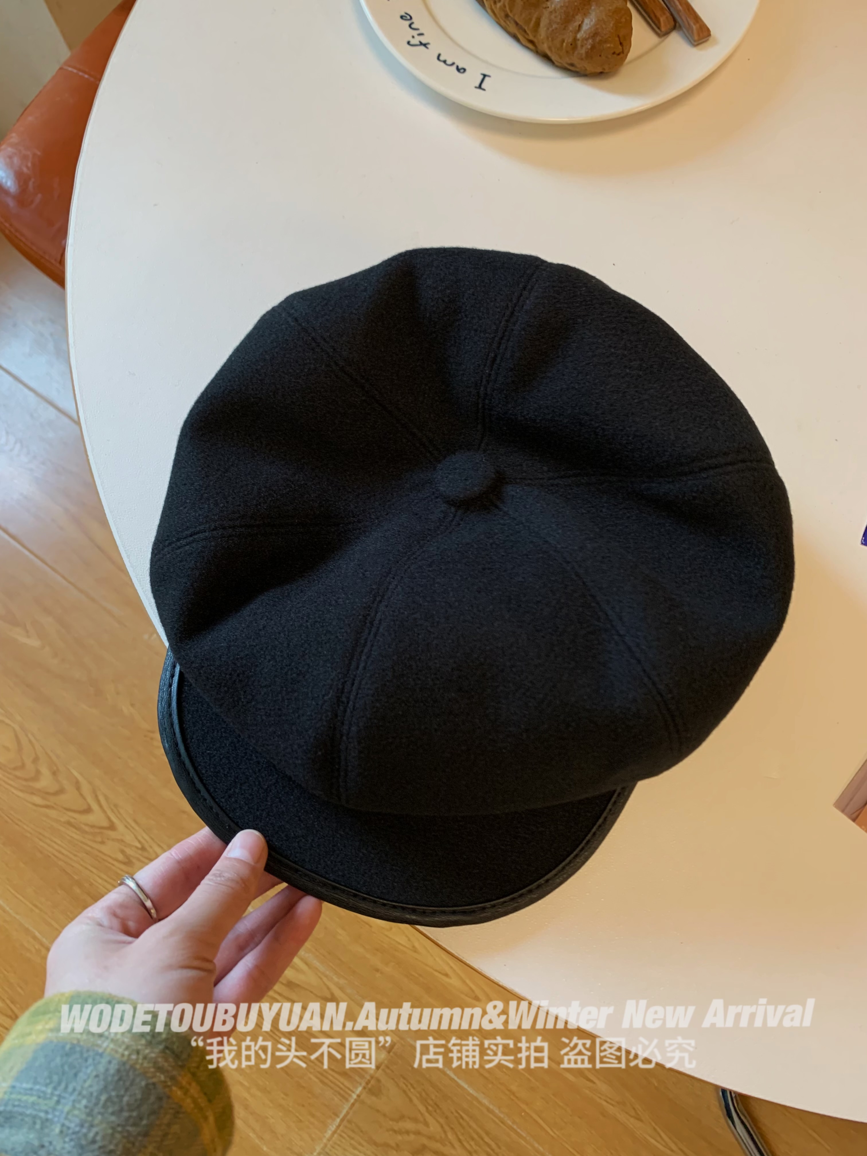 Black Woolen Newsboy Hat for Women - Versatile Octagonal Beret for Autumn and Winter, Vintage Style Painter's Hat