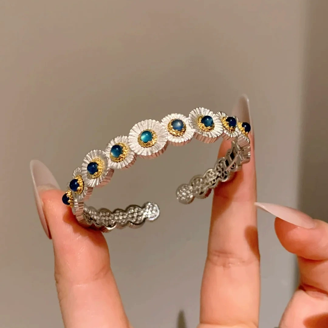 Blue Chalcedony Daisy Open Ring for Women - Exquisite Light Luxury Niche Design, High-End Fashion Jewelry Blue Chalcedony Daisy Open Ring for Women - Exquisite Light Luxury Niche Design, High-End Fashion Jewelry