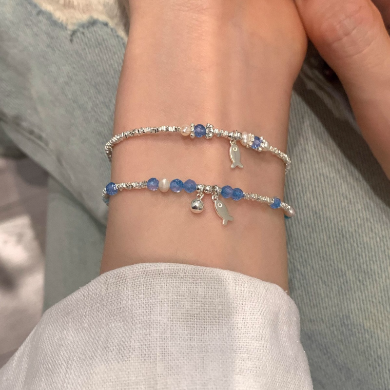 Blue Crystal Summer Dopamine Bracelet for Women - Light Luxury Design, Sweet & Cute Versatile Accessory Blue Crystal Summer Dopamine Bracelet for Women - Light Luxury Design, Sweet & Cute Versatile Accessory