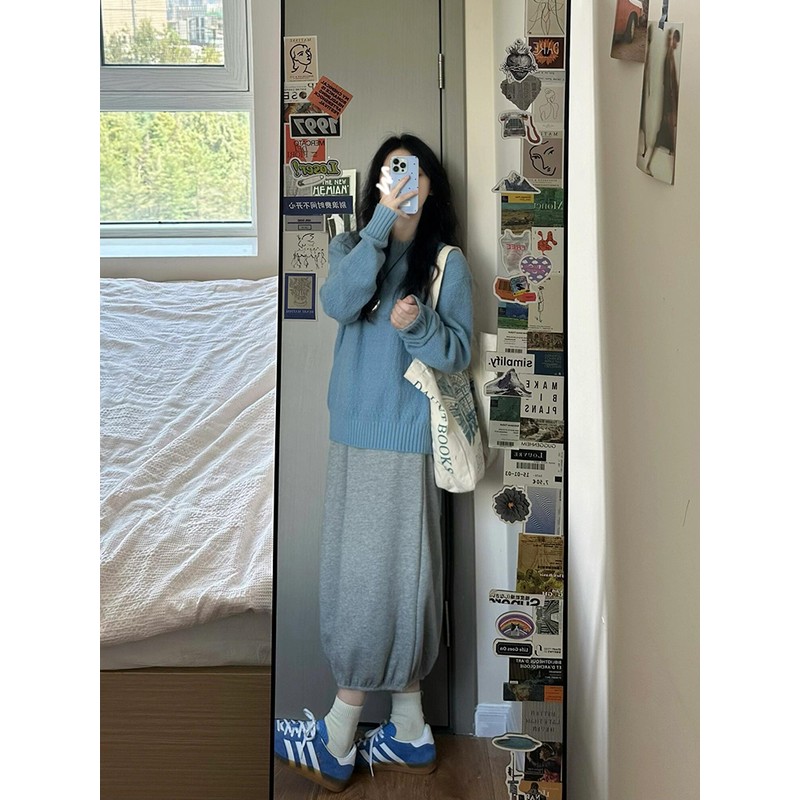 Blue Long Sleeve Knitted Sweater and Tulip Skirt Two-Piece Set for Women, Loose Fit Spring Outfit, Casual Chic Style Blue Long Sleeve Knitted Sweater and Tulip Skirt Two-Piece Set for Women, Loose Fit Spring Outfit, Casual Chic Style