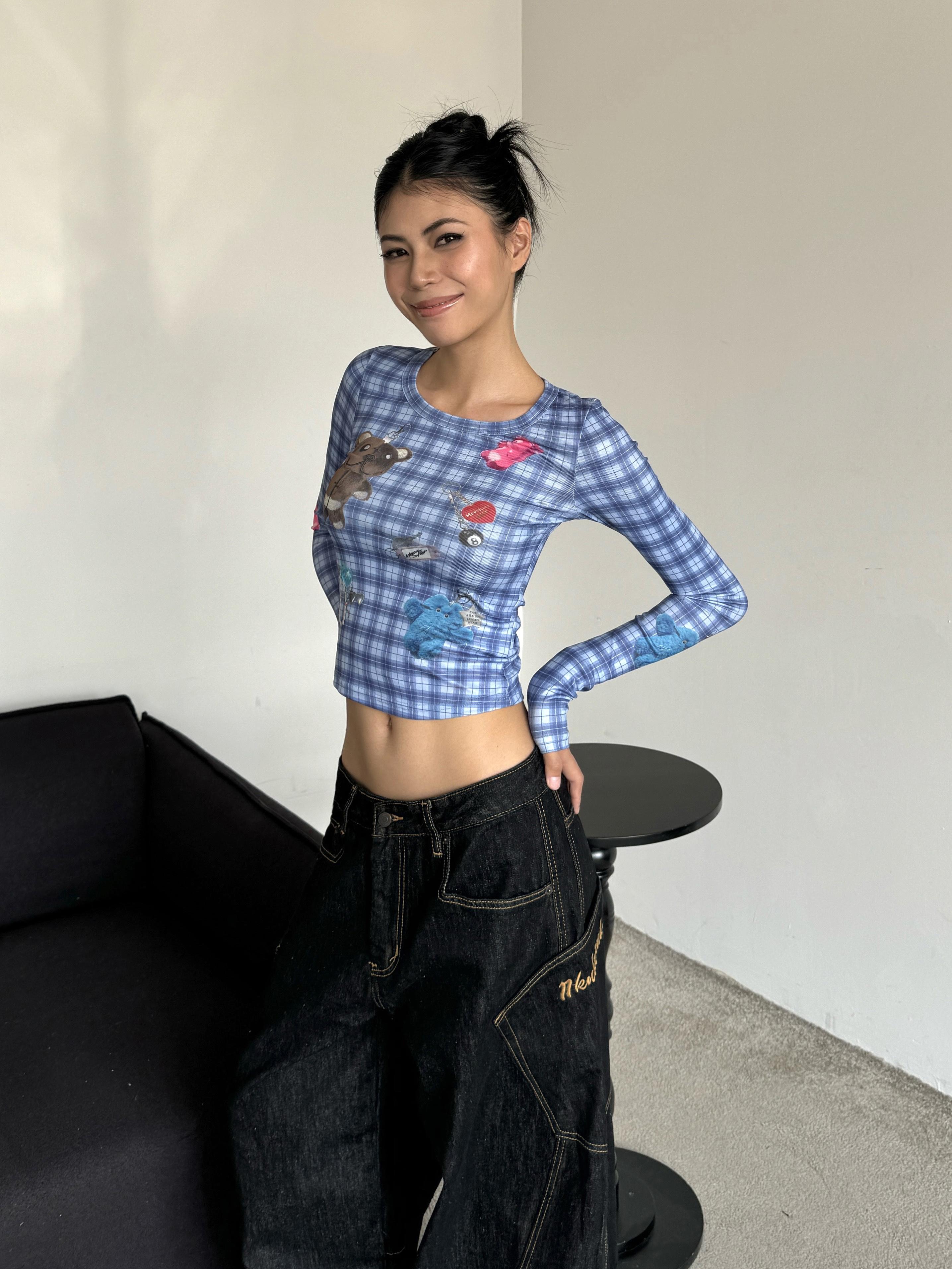 Blue Plaid Long Sleeve T-Shirt with Cute Bear Print, Slim Fit Summer Style for a Spicy Heat Look Blue Plaid Long Sleeve T-Shirt with Cute Bear Print, Slim Fit Summer Style for a Spicy Heat Look