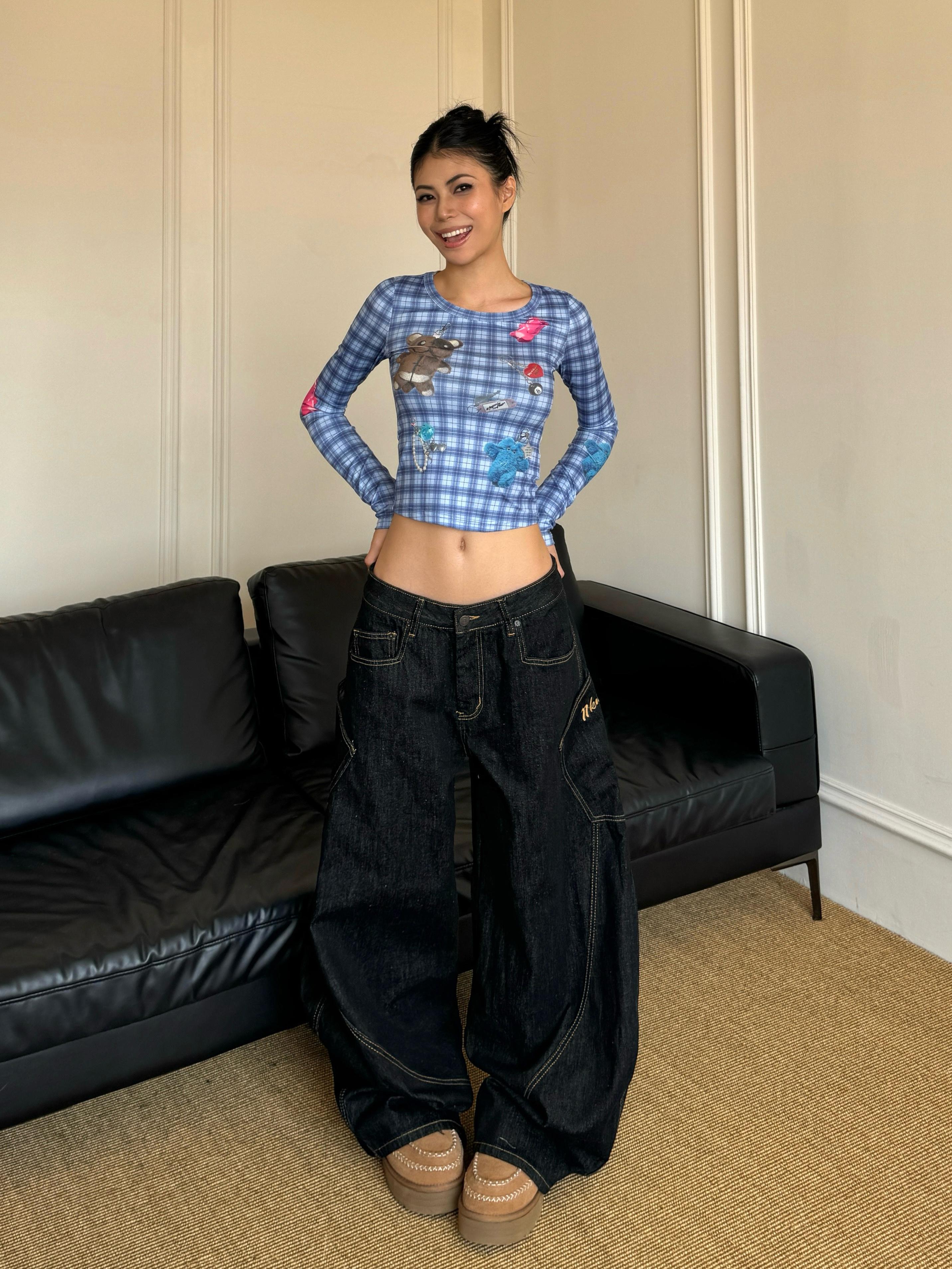 Blue Plaid Long Sleeve T-Shirt with Cute Bear Print, Slim Fit Summer Style for a Spicy Heat Look Blue Plaid Long Sleeve T-Shirt with Cute Bear Print, Slim Fit Summer Style for a Spicy Heat Look