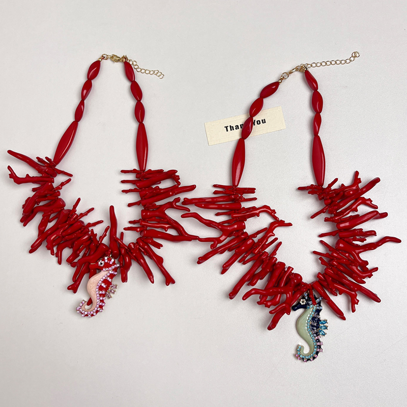Bohemian Style Red Coral Necklace with Seahorse Pendant for Women - 2025 European and American Fashion Trend Bohemian Style Red Coral Necklace with Seahorse Pendant for Women - 2025 European and American Fashion Trend