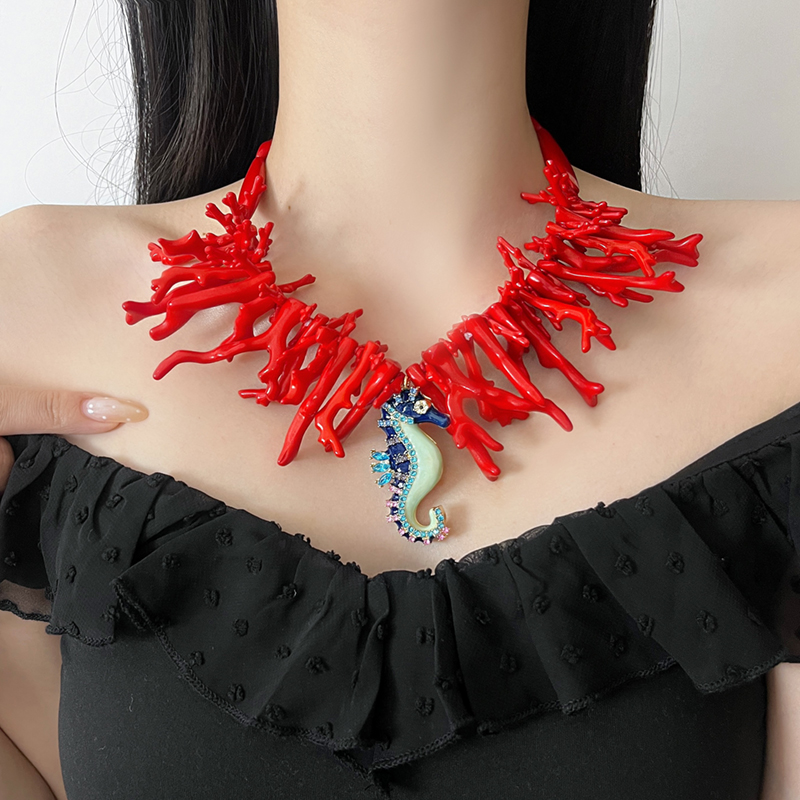 Bohemian Style Red Coral Necklace with Seahorse Pendant for Women - 2025 European and American Fashion Trend Bohemian Style Red Coral Necklace with Seahorse Pendant for Women - 2025 European and American Fashion Trend