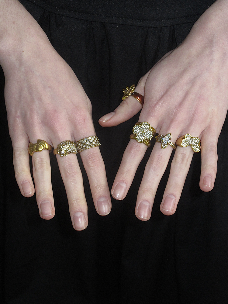 British Retro Stacked Saturn Element Ring for Women, Open Design Light Luxury Gold Color, Fashionable Color-Preserving Finger Ring British Retro Stacked Saturn Element Ring for Women, Open Design Light Luxury Gold Color, Fashionable Color-Preserving Finger Ring