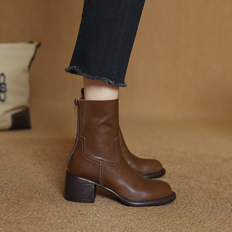 British Style Genuine Leather Chunky Heel Round Toe Ankle Boots for Women with Back Zipper - Martin Boots for Autumn & Winter Fashion British Style Genuine Leather Chunky Heel Round Toe Ankle Boots for Women with Back Zipper - Martin Boots for Autumn & Winter Fashion