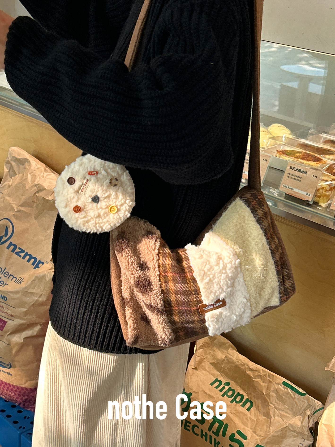 Butter Brown Plush Splicing Crossbody Tote Bag - Large Capacity Canvas Bag for Autumn Winter Style Butter Brown Plush Splicing Crossbody Tote Bag - Large Capacity Canvas Bag for Autumn Winter Style