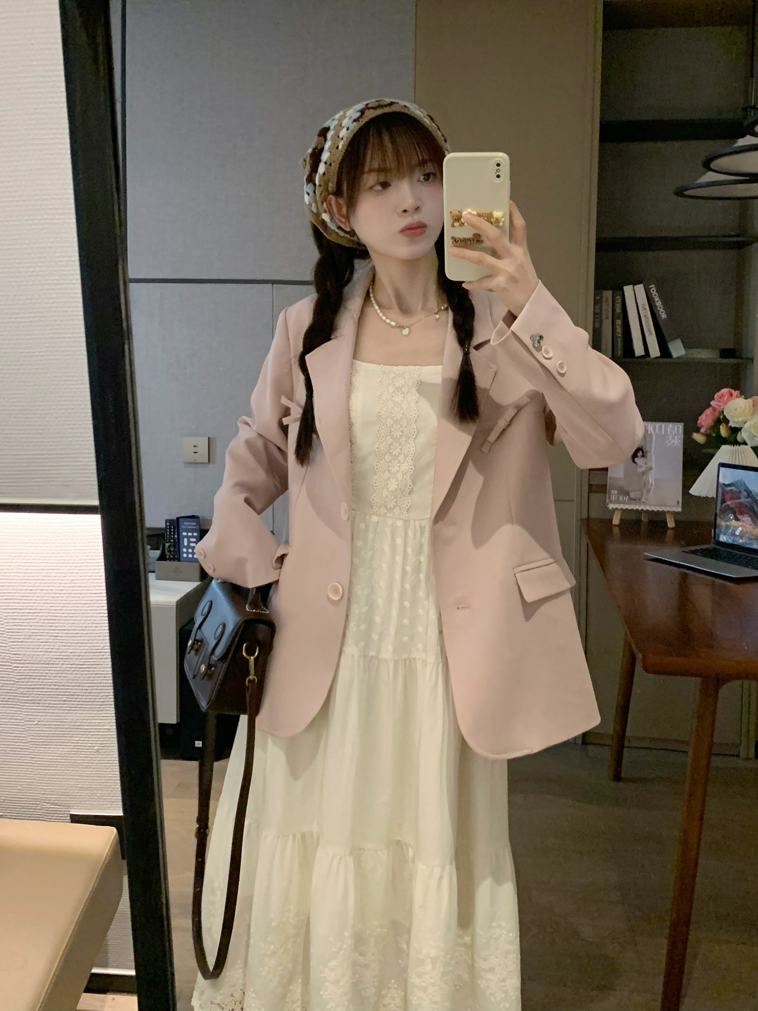 Casual Loose-Fit Mid-Length Pink Blazer for Women - Spring 2025 Slimming Silhouette Fashion Outerwear Casual Loose-Fit Mid-Length Pink Blazer for Women - Spring 2025 Slimming Silhouette Fashion Outerwear