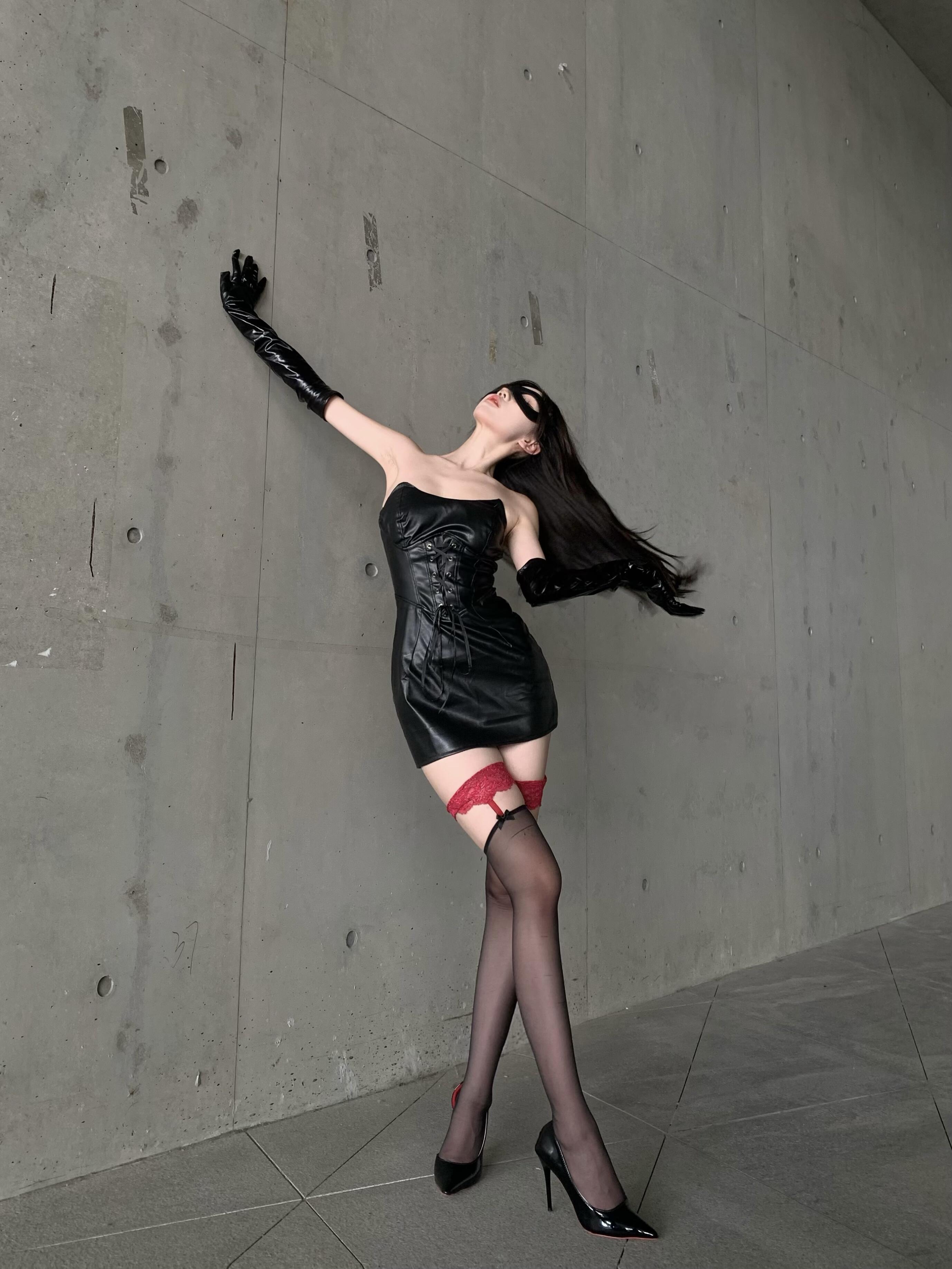 Catwoman-Inspired Sexy Bodycon Dress for Women - Slim-Fitting Short Skirt Halloween Costume Outfit Catwoman-Inspired Sexy Bodycon Dress for Women - Slim-Fitting Short Skirt Halloween Costume Outfit