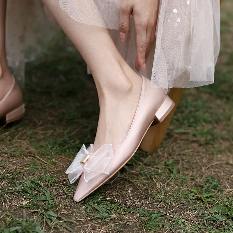 Champagne Low-Heeled Wedding Shoes for Bridesmaids, 2025 Summer Fairy Style, Comfortable Everyday Wear, Plus Size Available Champagne Low-Heeled Wedding Shoes for Bridesmaids, 2025 Summer Fairy Style, Comfortable Everyday Wear, Plus Size Available