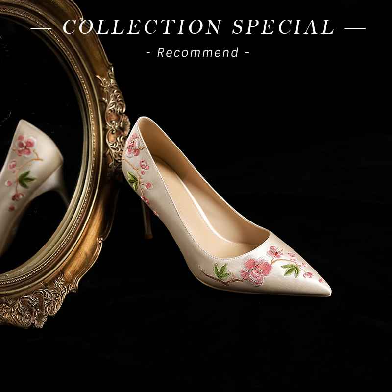 Champagne Wedding Shoes for Bridal High Heels, Two-in-One Chinese-Style Embroidered Qipao Shoes, Elegant Xiuhe Dress Footwear Champagne Wedding Shoes for Bridal High Heels, Two-in-One Chinese-Style Embroidered Qipao Shoes, Elegant Xiuhe Dress Footwear