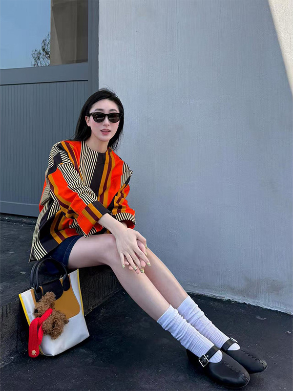 Chic Color-Blocked Vertical Stripe Shirt for Women - Trendy High-End Lazy Top, Perfect for Casual 90s Inspired Style Chic Color-Blocked Vertical Stripe Shirt for Women - Trendy High-End Lazy Top, Perfect for Casual 90s Inspired Style