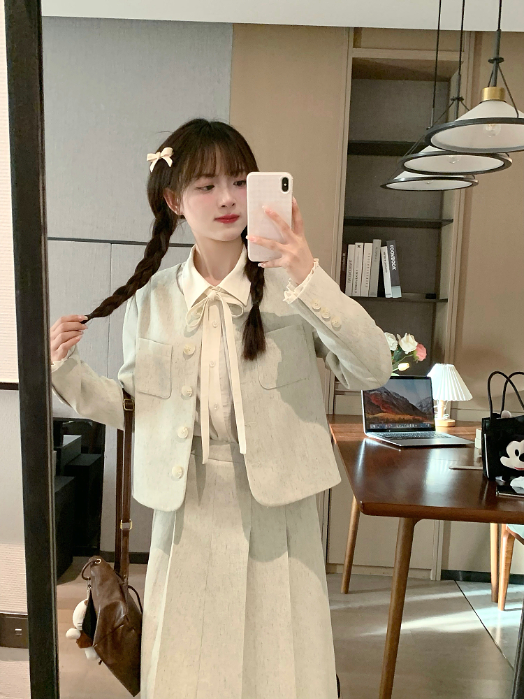 Chic French Princess Style Shirt with Bow Design - Japanese Sweet White Top for Women, Perfect for Early Spring Fashion Chic French Princess Style Shirt with Bow Design - Japanese Sweet White Top for Women, Perfect for Early Spring Fashion