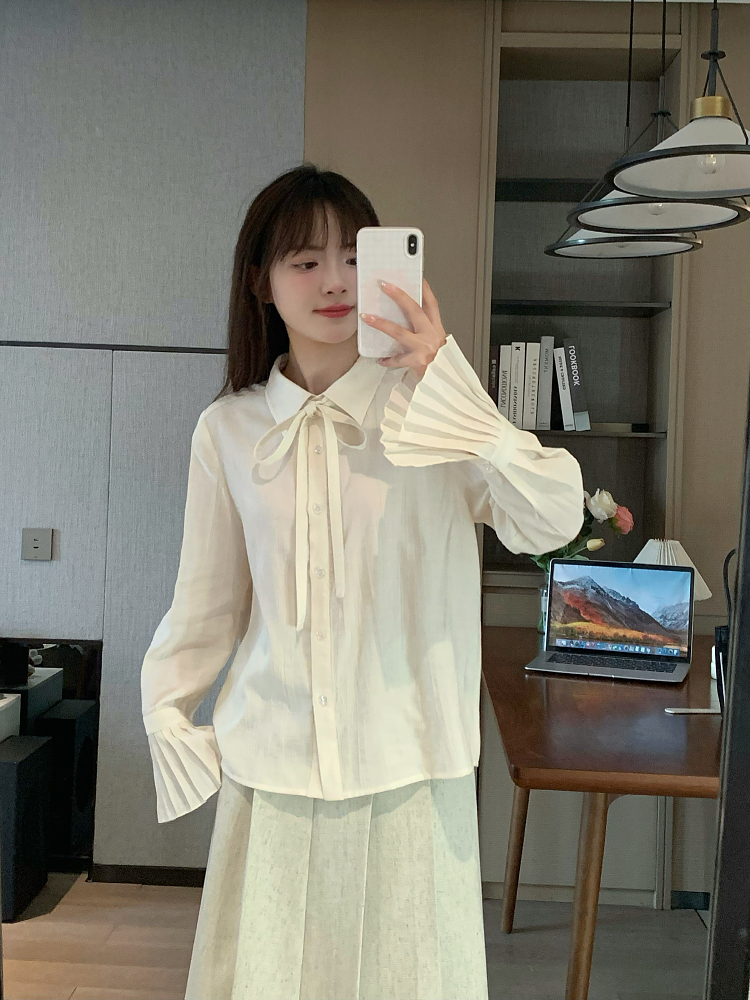 Chic French Princess Style Shirt with Bow Design - Japanese Sweet White Top for Women, Perfect for Early Spring Fashion