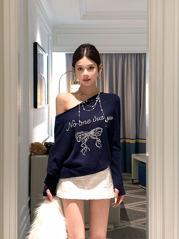 Chic Rhinestone Off-Shoulder Red Knitted Women's Top for Autumn Winter - Sexy Hot Girl Style, French Letter Design Chic Rhinestone Off-Shoulder Red Knitted Women's Top for Autumn Winter - Sexy Hot Girl Style, French Letter Design