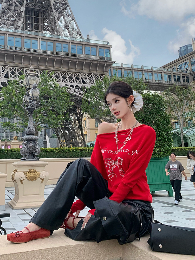 Chic Rhinestone Off-Shoulder Red Knitted Women's Top for Autumn Winter - Sexy Hot Girl Style, French Letter Design Chic Rhinestone Off-Shoulder Red Knitted Women's Top for Autumn Winter - Sexy Hot Girl Style, French Letter Design