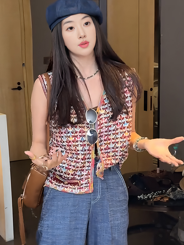 Chic Sleeveless Vest Top for Women - Summer Slimming Layering Tank, Versatile Fashion Essential Chic Sleeveless Vest Top for Women - Summer Slimming Layering Tank, Versatile Fashion Essential