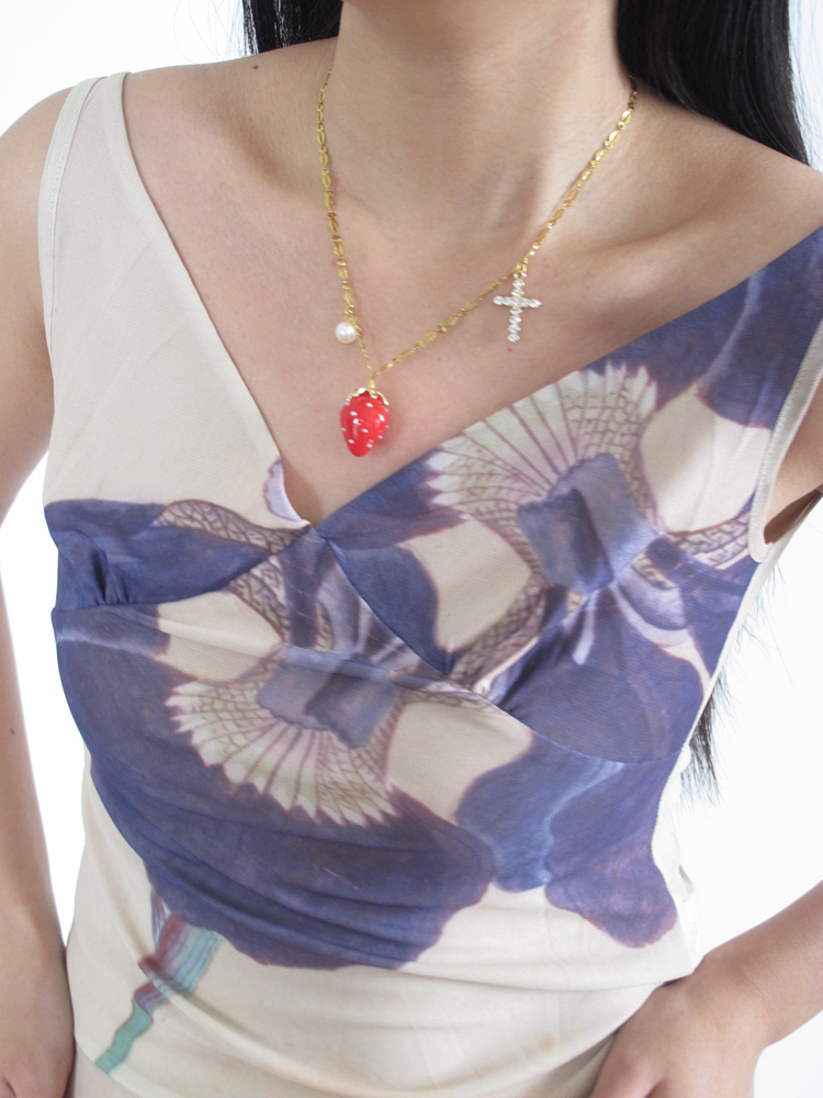 Chic Strawberry Pendant Necklace - High-End Pearl Clavicle Chain, Light Luxury Korean Style Daily Versatile Women's Jewelry Chic Strawberry Pendant Necklace - High-End Pearl Clavicle Chain, Light Luxury Korean Style Daily Versatile Women's Jewelry