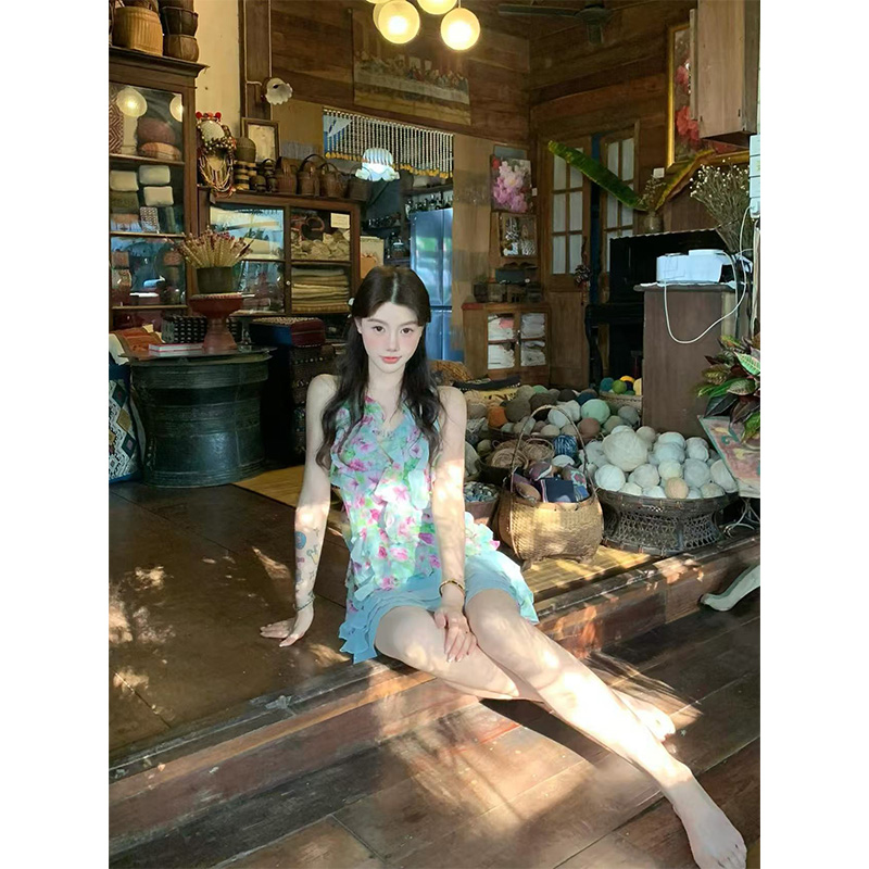 Chic Turned-Right Floral Midi Dress with Cutout Detail - Y2K Inspired Women's Elegant Evening Wear