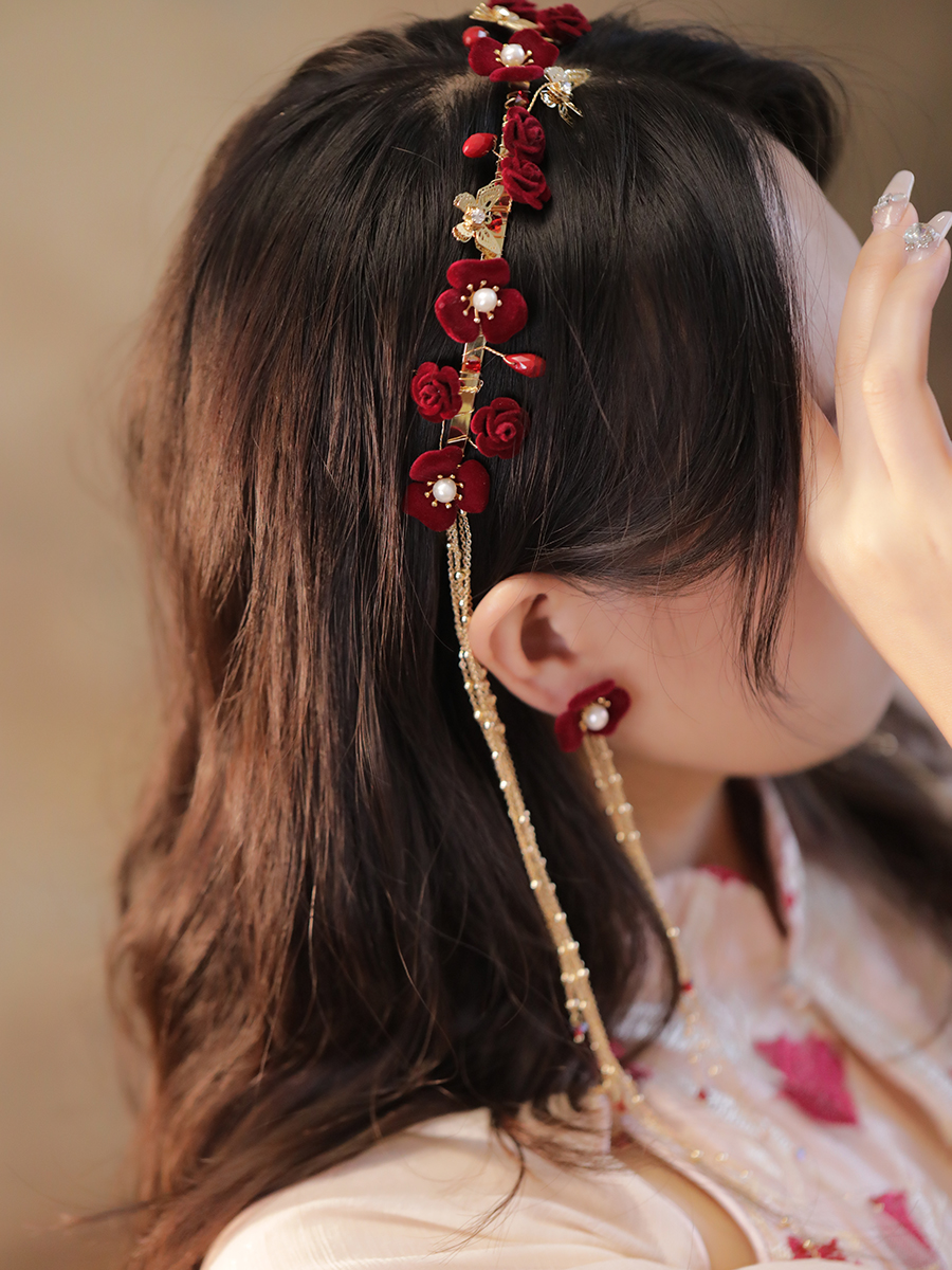 Chinese Classical Long Tassel Wedding Headdress - Red Hairband for Hanfu, Ancient Style Fairy-Like Hair Accessory Chinese Classical Long Tassel Wedding Headdress - Red Hairband for Hanfu, Ancient Style Fairy-Like Hair Accessory