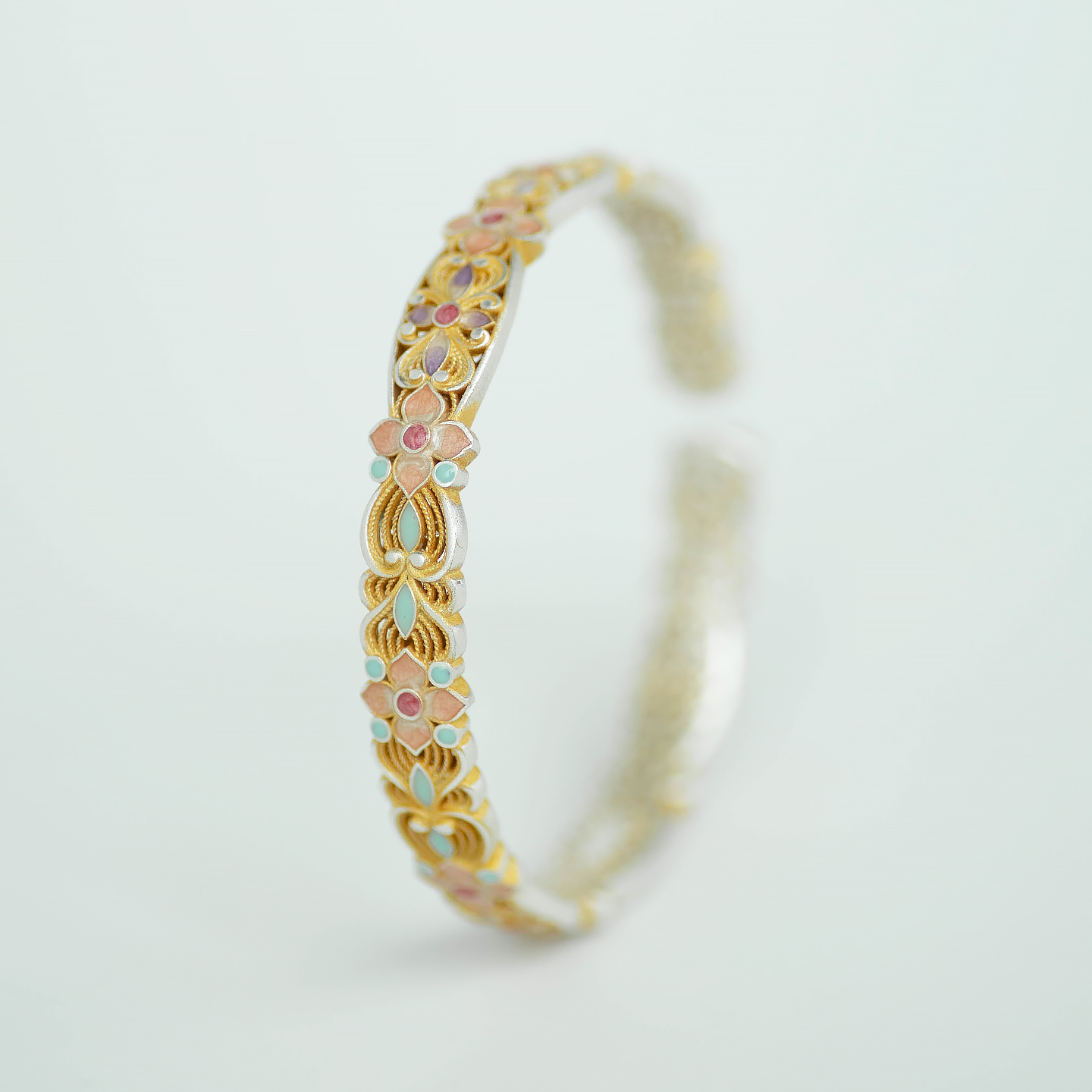 Chinese Retro Enamel Bracelet with Silver and Gold Outline - Hollow National Style Jewelry for Festivals and Artistic Gifts