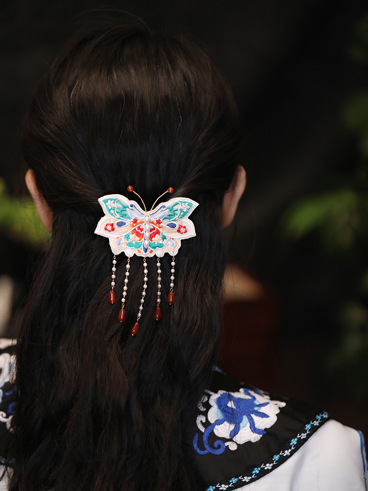 Chinese-Style Butterfly Embroidered Hair Clip with Tassels - Hanfu Headdress Side Clip for Forest Style Qipao Looks Chinese-Style Butterfly Embroidered Hair Clip with Tassels - Hanfu Headdress Side Clip for Forest Style Qipao Looks