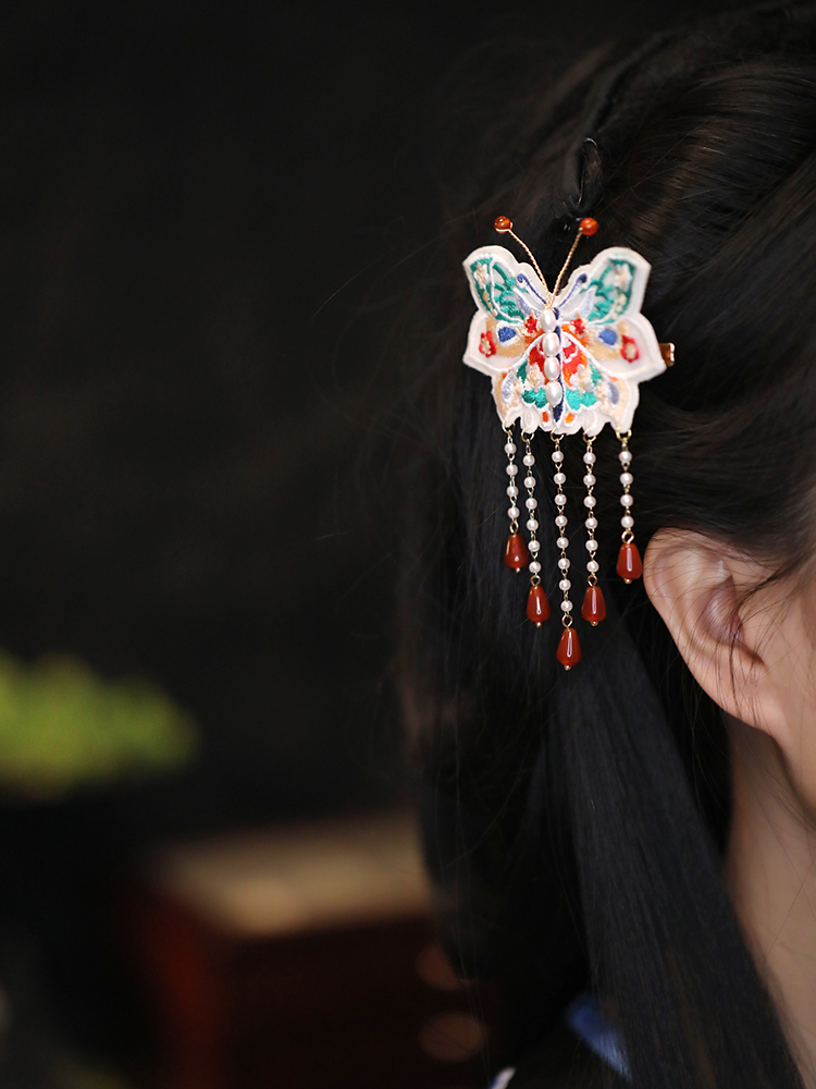 Chinese-Style Butterfly Embroidered Hair Clip with Tassels - Hanfu Headdress Side Clip for Forest Style Qipao Looks Chinese-Style Butterfly Embroidered Hair Clip with Tassels - Hanfu Headdress Side Clip for Forest Style Qipao Looks