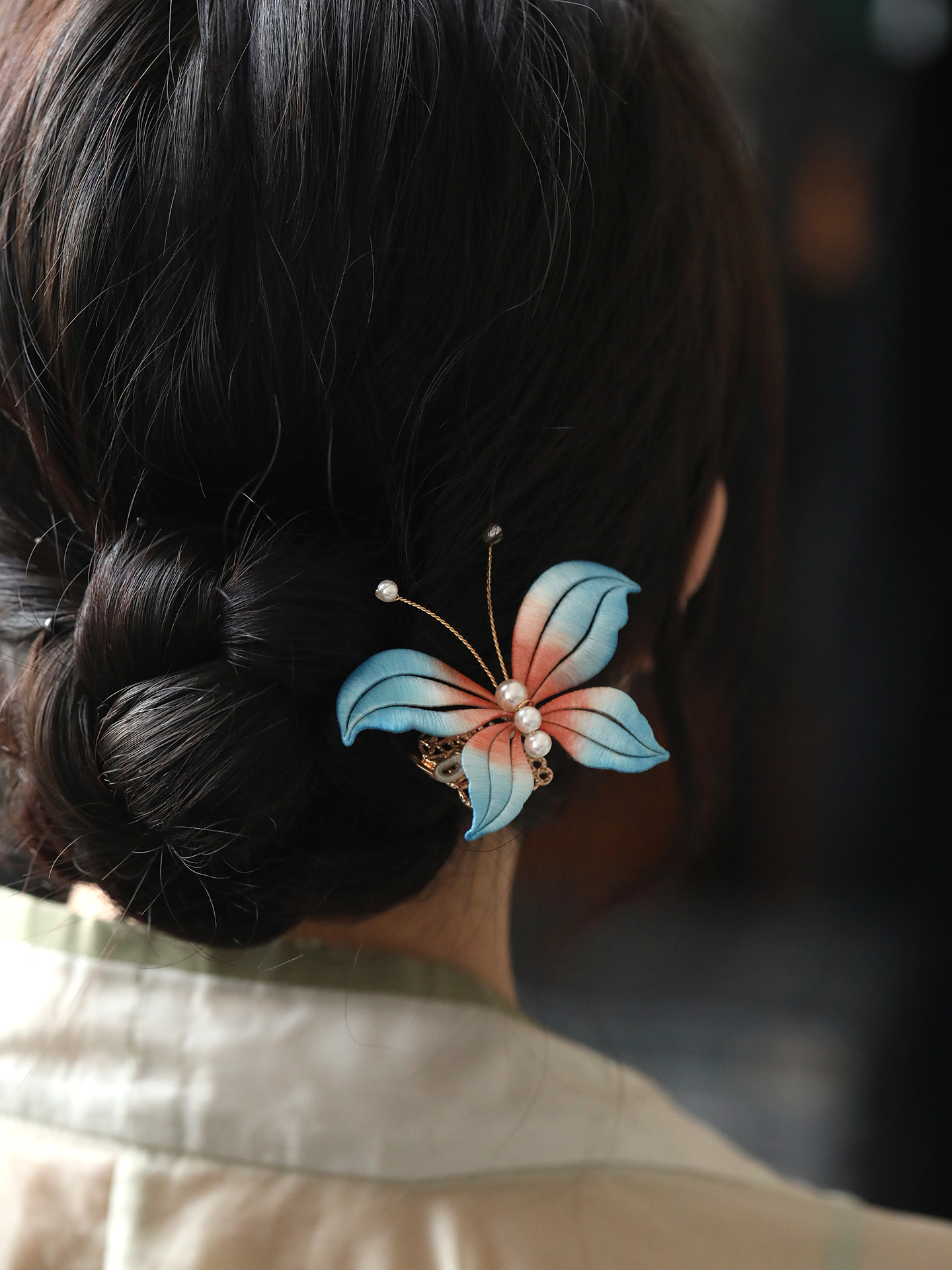 Chinese-Style Butterfly Flower Hairpin for Cheongsam, Super Fairy Side Bun Clip, Ancient National Wind Accessory for Girls Chinese-Style Butterfly Flower Hairpin for Cheongsam, Super Fairy Side Bun Clip, Ancient National Wind Accessory for Girls