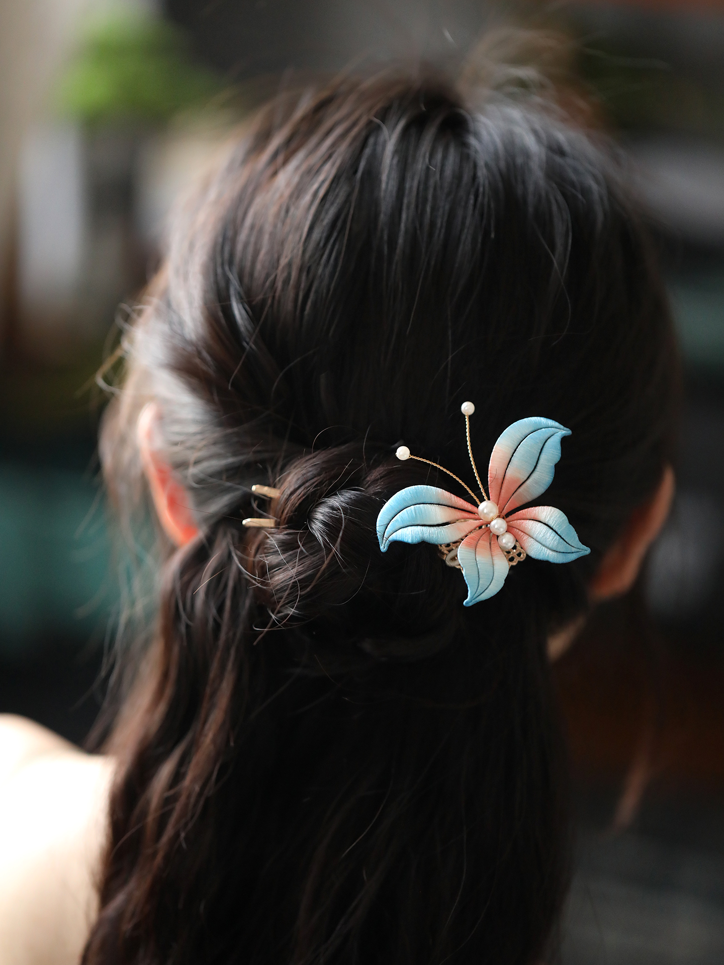 Chinese-Style Butterfly Flower Hairpin for Cheongsam, Super Fairy Side Bun Clip, Ancient National Wind Accessory for Girls Chinese-Style Butterfly Flower Hairpin for Cheongsam, Super Fairy Side Bun Clip, Ancient National Wind Accessory for Girls