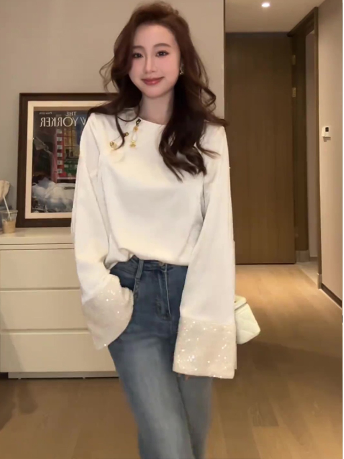 Chinese-Style Buttoned Shirt for Women - Loose Fit, Unique National Design, Spring Fashion Top