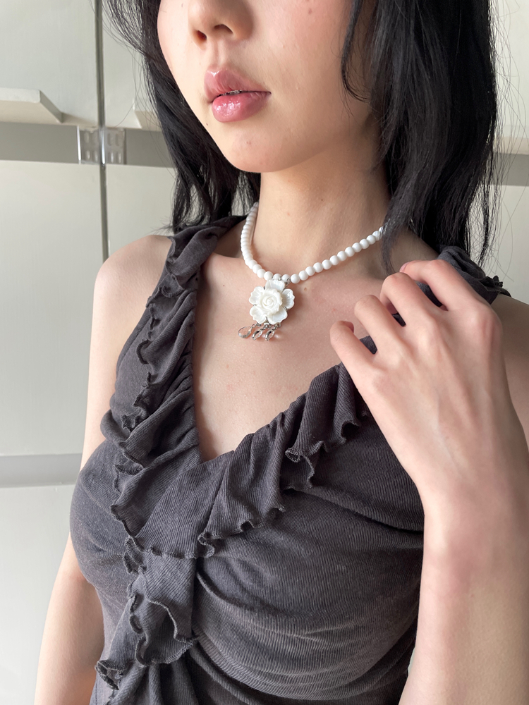 Chinese-Style Floral Shell Textured Natural Stone Necklace, Versatile Beaded Clavicle Chain for Elegant High-End Style Chinese-Style Floral Shell Textured Natural Stone Necklace, Versatile Beaded Clavicle Chain for Elegant High-End Style