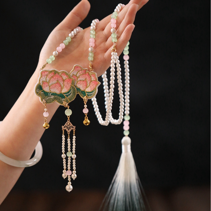 Chinese-Style Hanfu Horse-Face Skirt with Embroidery and Tassel Long Necklace for Women - Traditional National Wind Accessories