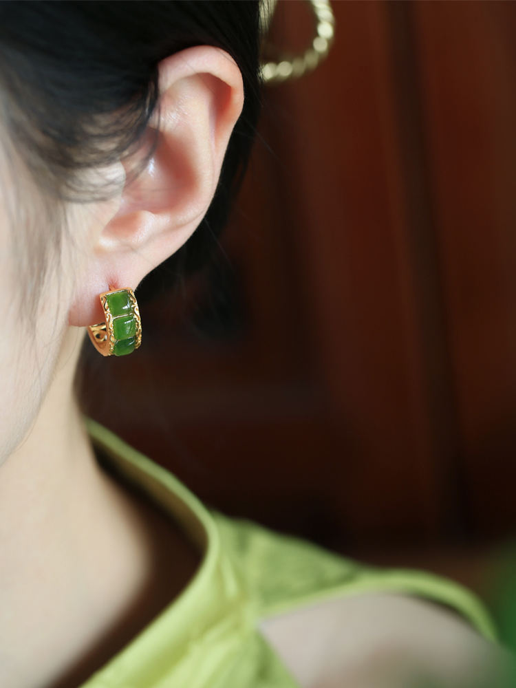 Chinese Style Hetian Jade Green Ear Clips - Women's Pure Silver Gemstone Earrings with Gold Inlay - National Wind Jewelry Chinese Style Hetian Jade Green Ear Clips - Women's Pure Silver Gemstone Earrings with Gold Inlay - National Wind Jewelry