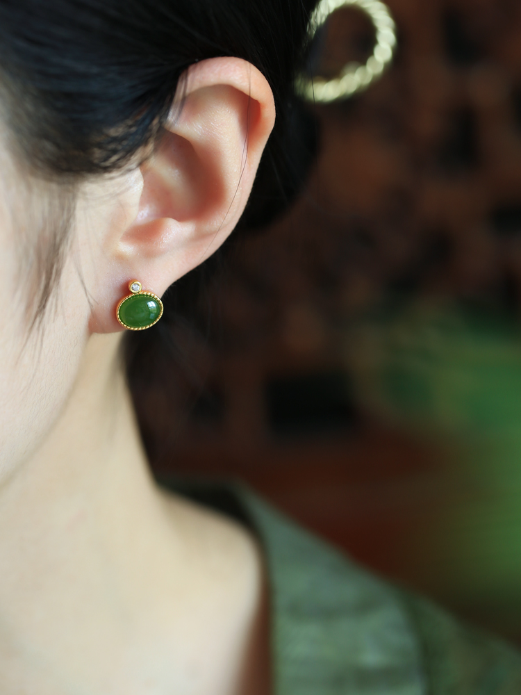 Chinese Style Hetian Jade Green Pure Silver Earrings for Women - Summer National Wind Gold-Inlaid Bright Green Jewelry Chinese Style Hetian Jade Green Pure Silver Earrings for Women - Summer National Wind Gold-Inlaid Bright Green Jewelry