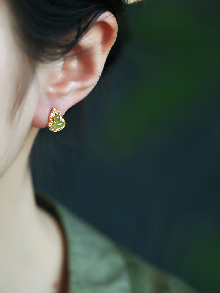 Chinese Style Hetian Jade Pure Silver Gourd Stud Earrings for Women, Elegant Natural Jade Light Luxury Accessories Chinese Style Hetian Jade Pure Silver Gourd Stud Earrings for Women, Elegant Natural Jade Light Luxury Accessories