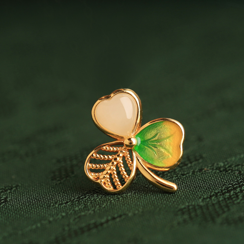 Chinese Style Light Luxury Three-Leaf Clover Pendant Necklace with Jade and Enamel, Gold-Inlaid Clavicle Chain for Women