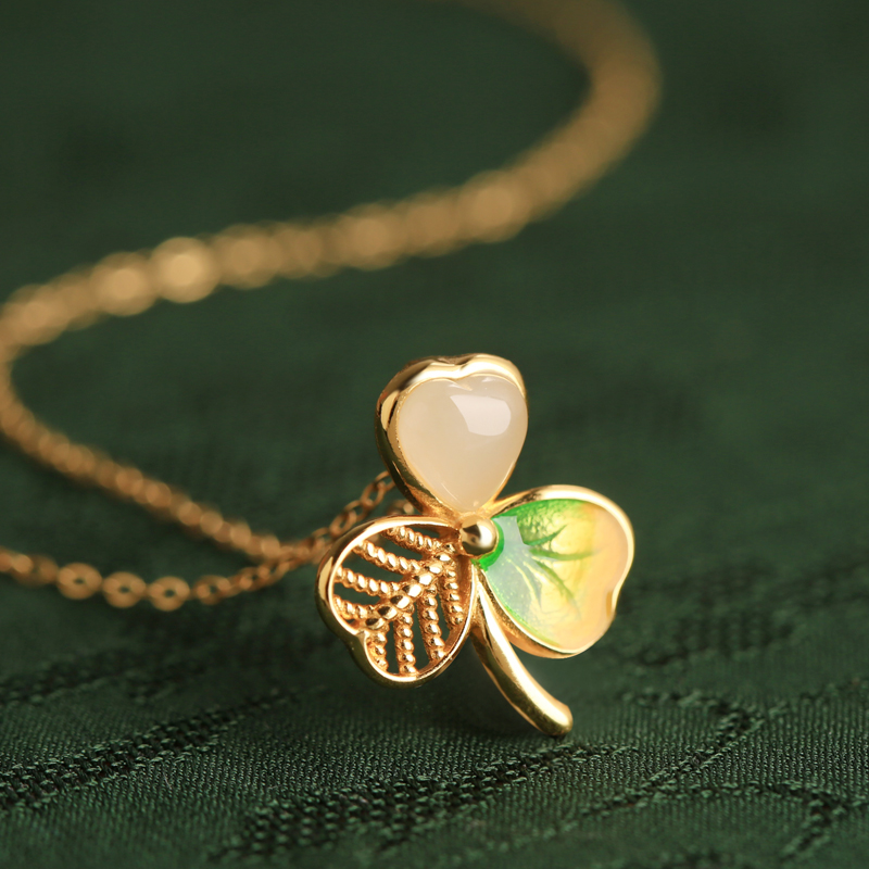 Chinese Style Light Luxury Three-Leaf Clover Pendant Necklace with Jade and Enamel, Gold-Inlaid Clavicle Chain for Women Chinese Style Light Luxury Three-Leaf Clover Pendant Necklace with Jade and Enamel, Gold-Inlaid Clavicle Chain for Women