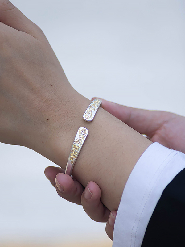 Chinese Style Lucky Cat Pure Silver 9999 Gold-Plated Cuff Bracelet for Women - Ancient Method Open Bangle Gift Chinese Style Lucky Cat Pure Silver 9999 Gold-Plated Cuff Bracelet for Women - Ancient Method Open Bangle Gift