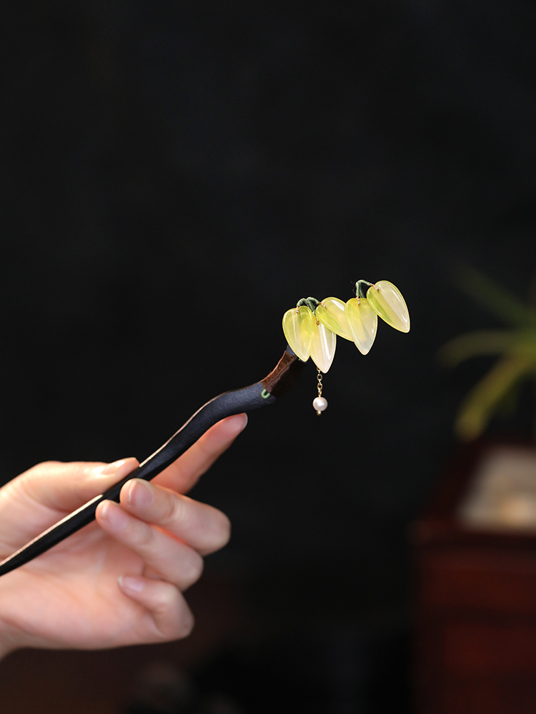Chinese-Style Minimalist Bamboo Leaf Hairpin for Qipao & Hanfu - Versatile Ancient Design Hair Accessory Chinese-Style Minimalist Bamboo Leaf Hairpin for Qipao & Hanfu - Versatile Ancient Design Hair Accessory