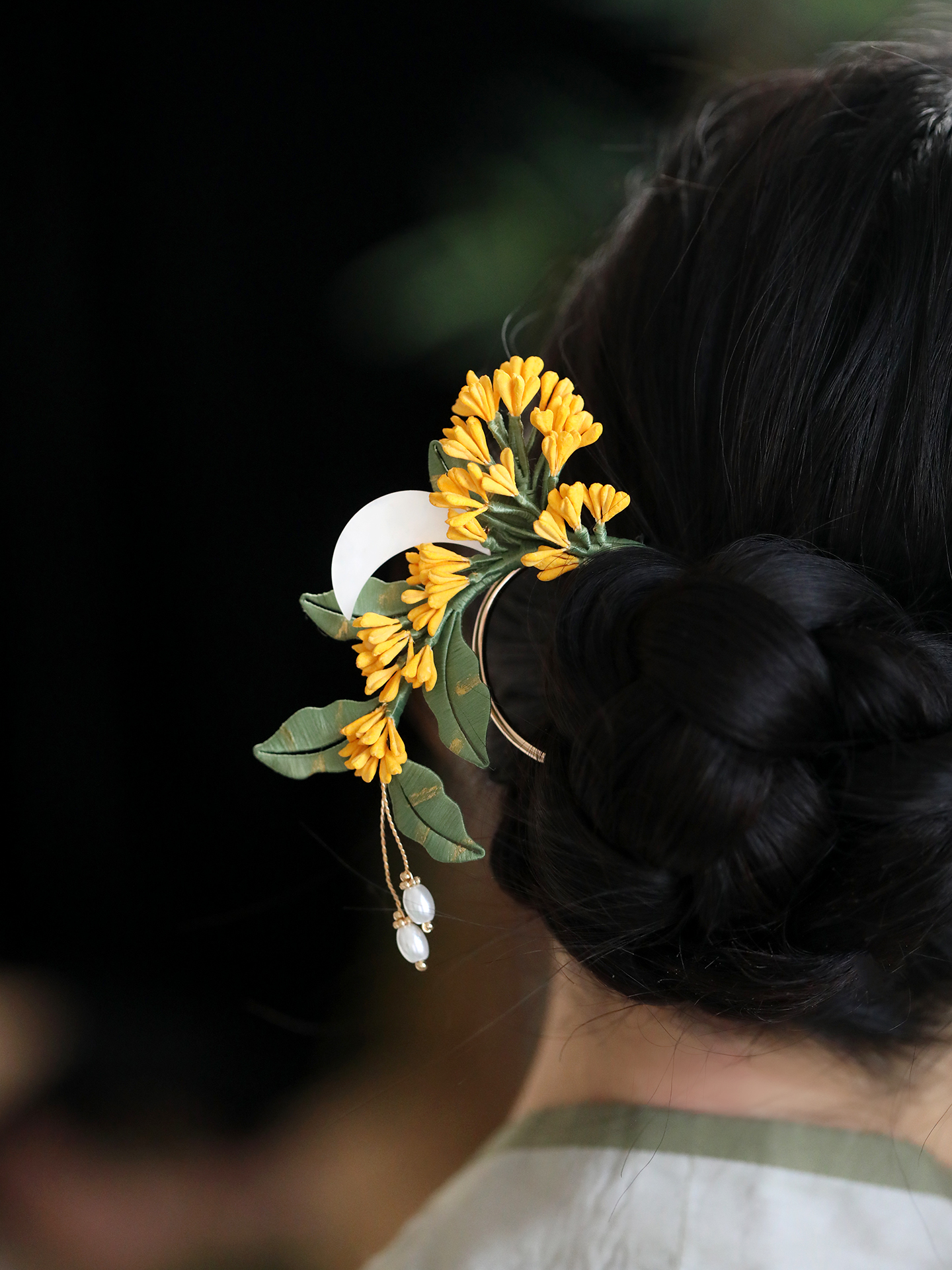 Chinese-Style Osmanthus Hairpin for Updos, Floral Hanfu Headwear, Ancient Tang U-Shaped Hair Accessory Chinese-Style Osmanthus Hairpin for Updos, Floral Hanfu Headwear, Ancient Tang U-Shaped Hair Accessory
