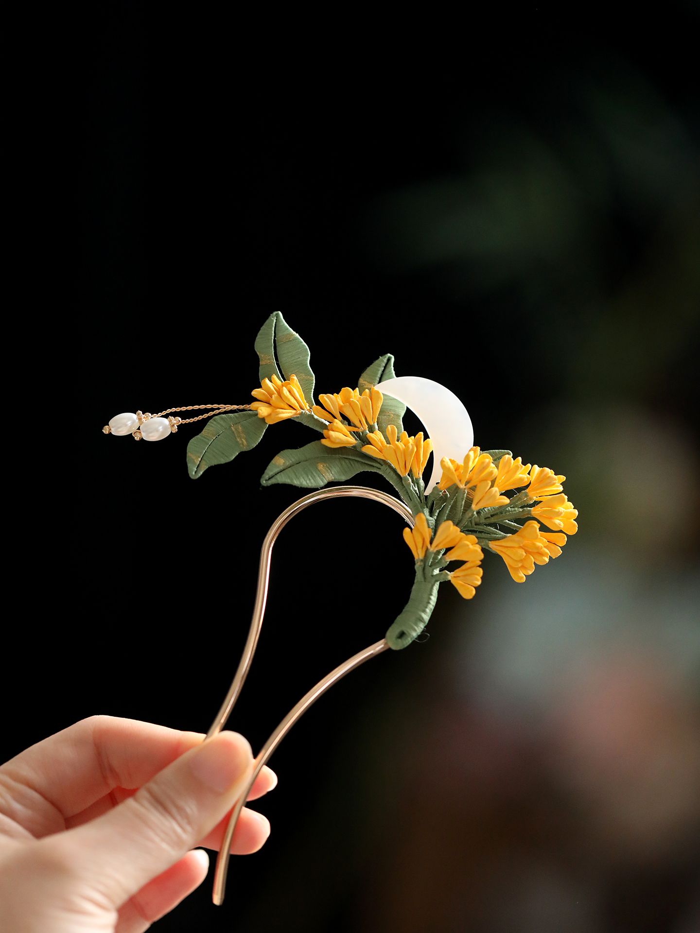 Chinese-Style Osmanthus Hairpin for Updos, Floral Hanfu Headwear, Ancient Tang U-Shaped Hair Accessory Chinese-Style Osmanthus Hairpin for Updos, Floral Hanfu Headwear, Ancient Tang U-Shaped Hair Accessory